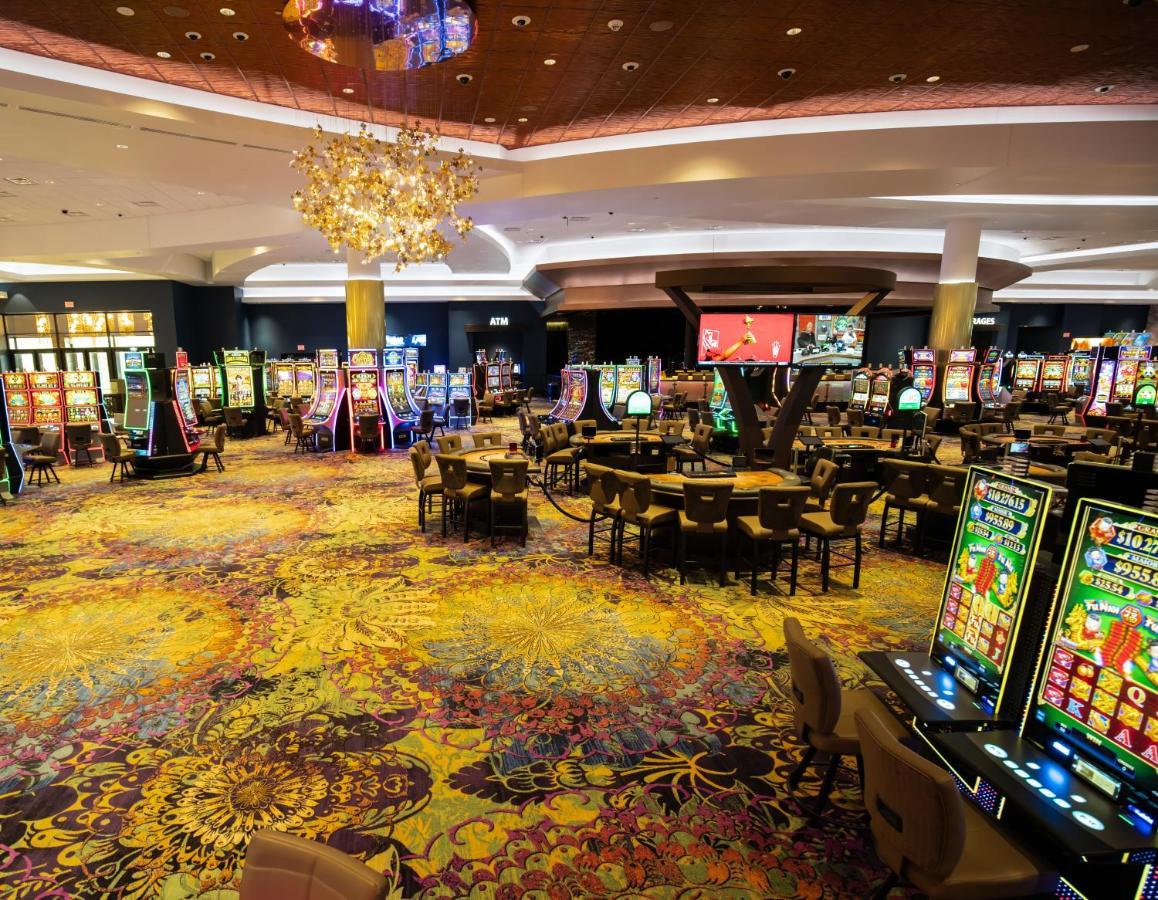 Walker'S Bluff Casino Resort Carbondale Buitenkant foto